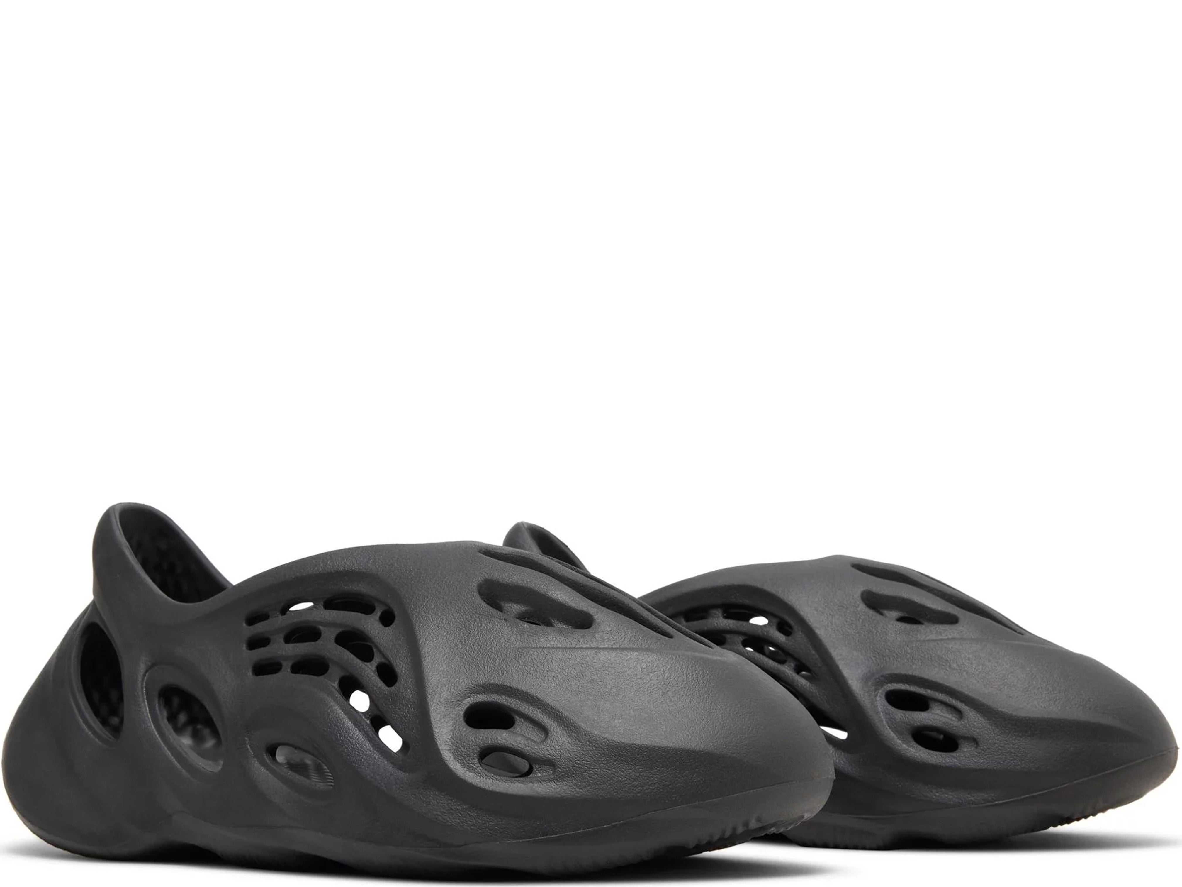 adidas Yeezy Foam RNR Onyx – 905Heaters